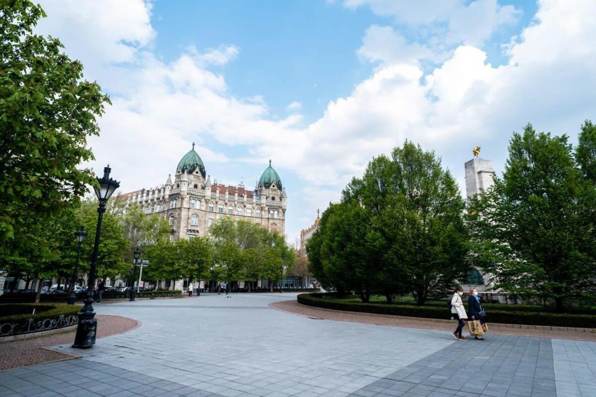 Lovely Downtown Apartment Close To The Basilica Будапеща Екстериор снимка