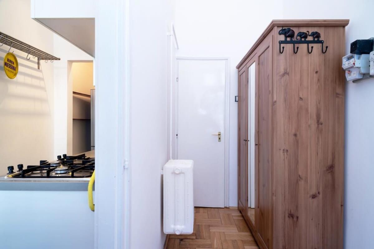 Lovely Downtown Apartment Close To The Basilica Будапеща Екстериор снимка
