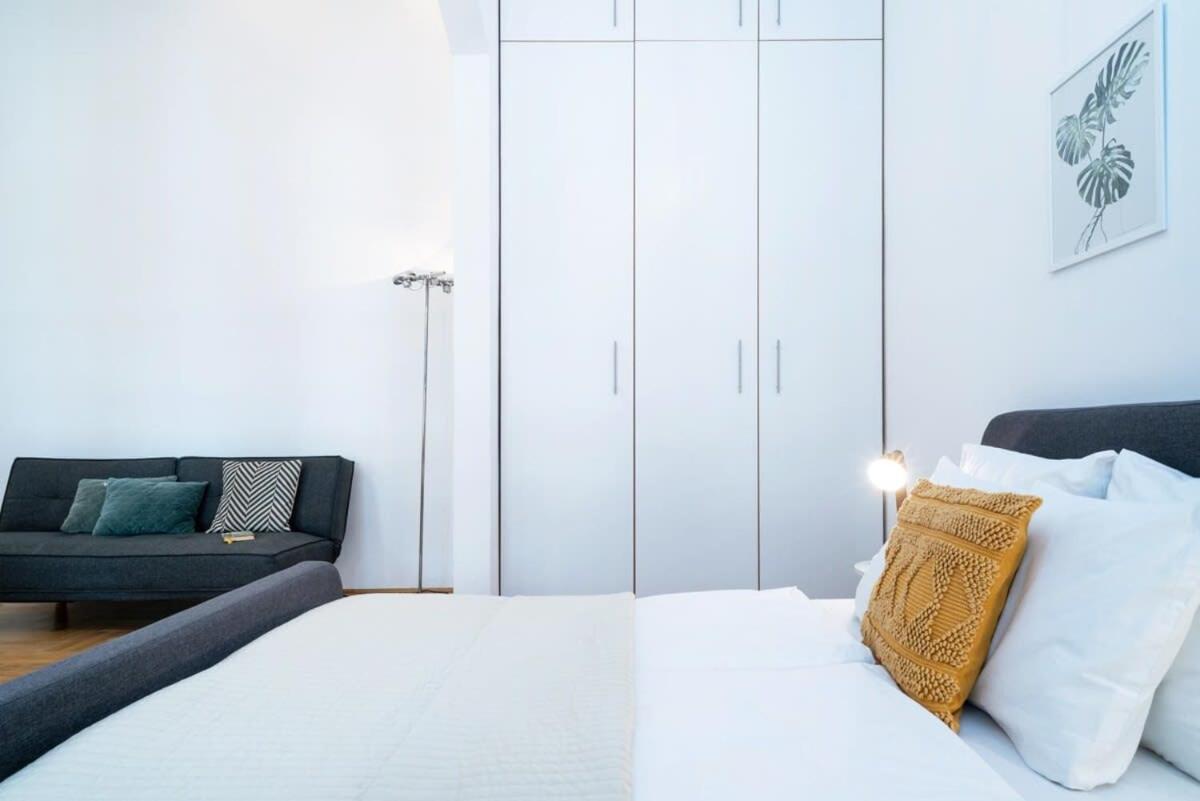 Lovely Downtown Apartment Close To The Basilica Будапеща Екстериор снимка