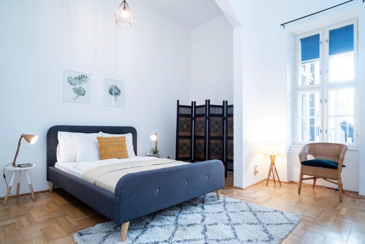 Lovely Downtown Apartment Close To The Basilica Будапеща Екстериор снимка
