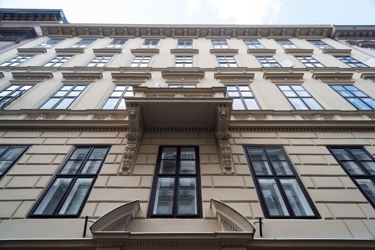 Lovely Downtown Apartment Close To The Basilica Будапеща Екстериор снимка
